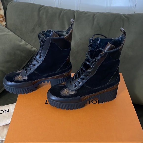 Like new worn once - Picture 4 of 7